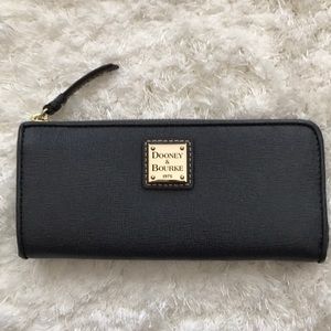 Dooney and Bourke wallet